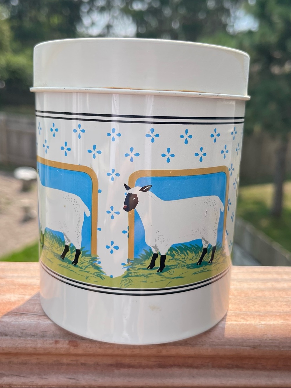 Vtg 80s Set Of 4 Nesting Tin Canisters Vandor Country Farmhouse Decor Cottage - Picture 4 of 16